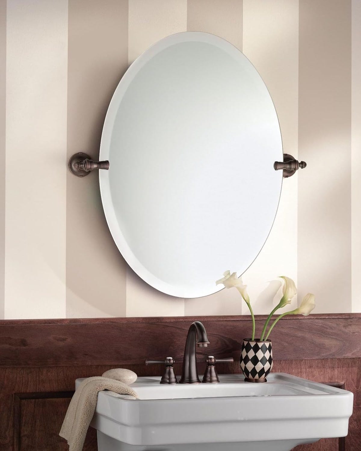 Moen Gilcrest Oil Rubbed Bronze 26-Inch x 23-Inch - Image 2